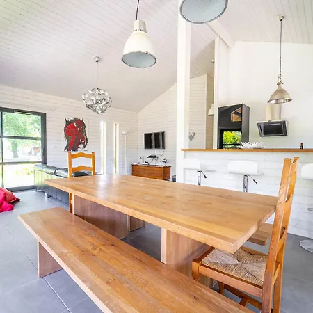 Maison Confortable Pour 6 Pers., Proche De - Fr-1-50-187